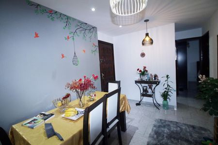 Apartamento à venda com 80m², 3 quartos e 1 vagaSala