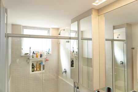 Apartamento à venda com 151m², 3 quartos e 3 vagasSuíte 3 - Banheiro 