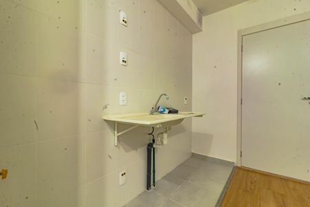 Cozinha de apartamento para alugar com 2 quartos, 39m² em Vila Paulista, São Paulo