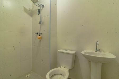 Apartamento para alugar com 39m², 2 quartos e sem vaga Apartamento para alugar com 39m², 2 quartos e sem vagaBanheiro