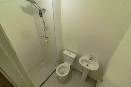 Apartamento para alugar com 39m², 2 quartos e sem vaga Apartamento para alugar com 39m², 2 quartos e sem vagaBanheiro