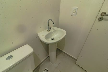 Apartamento para alugar com 39m², 2 quartos e sem vaga Apartamento para alugar com 39m², 2 quartos e sem vagaBanheiro