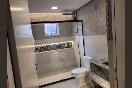 Casa à venda com 350m², 3 quartos e 3 vagas Casa à venda com 350m², 3 quartos e 3 vagasBanheiro