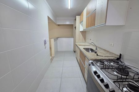 Cozinha de apartamento para alugar com 2 quartos, 83m² em Vila Tupi, Praia Grande