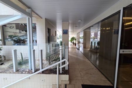 Apartamento para alugar com 83m², 2 quartos e 1 vaga Apartamento para alugar com 83m², 2 quartos e 1 vagaFachada e portaria