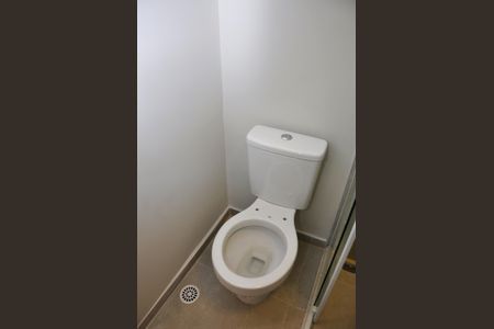 Apartamento para alugar com 70m², 2 quartos e 2 vagas Apartamento para alugar com 70m², 2 quartos e 2 vagasDetalhe - Banheiro Social