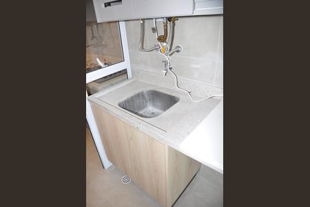 Detalhe - Área de Serviço de apartamento para alugar com 2 quartos, 70m² em Parque Sao Domingos, São Paulo