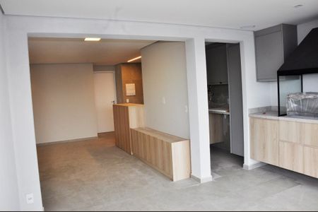 Apartamento para alugar com 70m², 2 quartos e 2 vagas Apartamento para alugar com 70m², 2 quartos e 2 vagasDetalhe - Varanda da Sala e Sala de Jantar