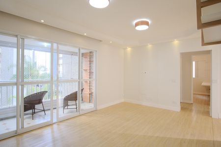 Apartamento para alugar com 157m², 3 quartos e 2 vagasSala