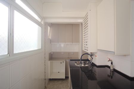 Apartamento para alugar com 157m², 3 quartos e 2 vagasÁrea de Serviço