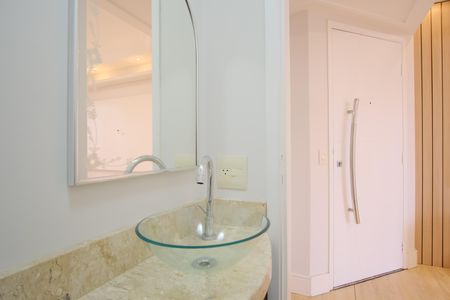 Apartamento para alugar com 157m², 3 quartos e 2 vagasLavabo