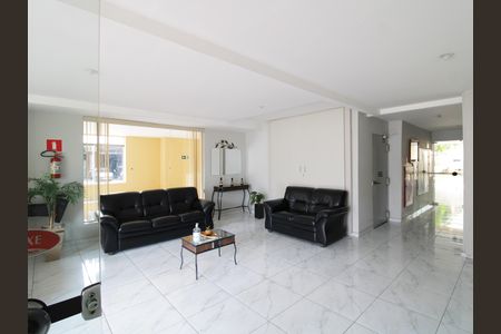 Apartamento à venda com 55m², 2 quartos e 1 vaga Apartamento à venda com 55m², 2 quartos e 1 vagaHall social