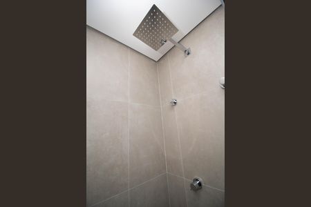 Apartamento para alugar com 70m², 2 quartos e 2 vagas Apartamento para alugar com 70m², 2 quartos e 2 vagasBanheiro da Suíte