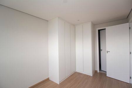 Apartamento para alugar com 70m², 2 quartos e 2 vagas Apartamento para alugar com 70m², 2 quartos e 2 vagasQuarto 1 - Suíte