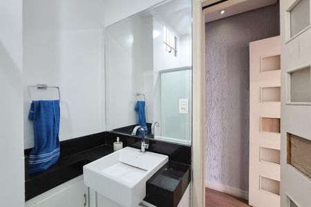 Casa à venda com 102m², 2 quartos e 1 vagaBanheiro Social