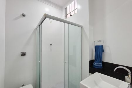 Casa à venda com 102m², 2 quartos e 1 vagaBanheiro Social