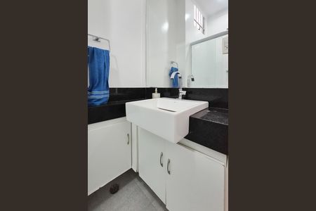 Casa à venda com 102m², 2 quartos e 1 vagaBanheiro Social