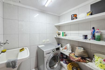 Casa à venda com 102m², 2 quartos e 1 vagaÁrea de Serviço