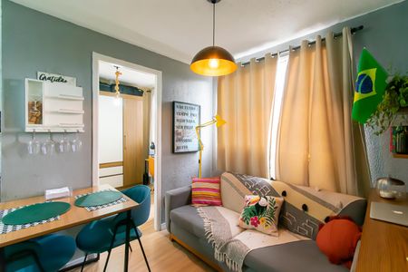 Sala de apartamento para alugar com 2 quartos, 35m² em Cidade São Mateus, São Paulo