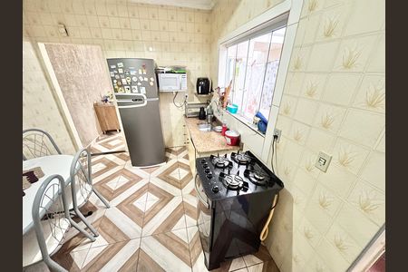 Casa para alugar com 130m², 2 quartos e 1 vaga Casa para alugar com 130m², 2 quartos e 1 vagaCozinha