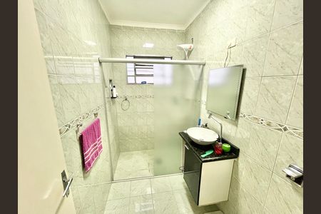 Casa para alugar com 130m², 2 quartos e 1 vaga Casa para alugar com 130m², 2 quartos e 1 vagaBanheiro