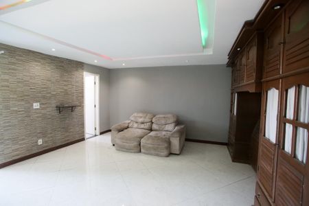 Casa para alugar com 200m², 3 quartos e 3 vagasQuarto Suíte 1