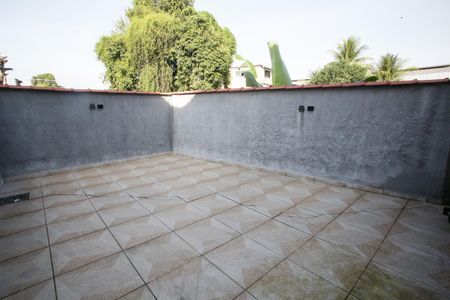 Casa para alugar com 200m², 3 quartos e 3 vagasQuintal dos Fundos