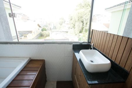 Casa para alugar com 200m², 3 quartos e 3 vagasBanheiro da Suíte 1