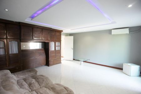 Casa para alugar com 200m², 3 quartos e 3 vagasQuarto Suíte 1