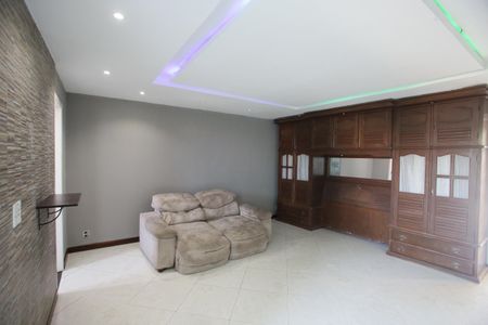 Casa para alugar com 200m², 3 quartos e 3 vagasQuarto Suíte 1