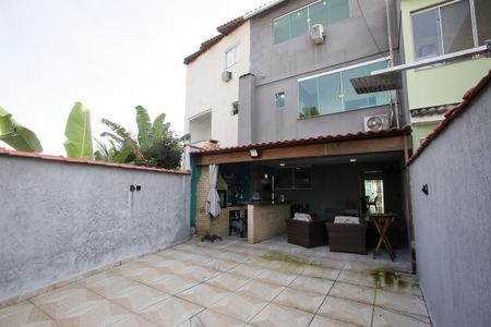 Casa para alugar com 200m², 3 quartos e 3 vagasQuintal dos Fundos