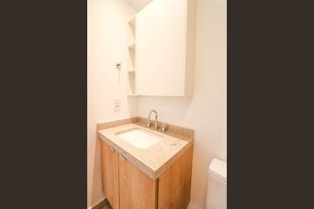 Banheiro de kitnet/studio à venda com 1 quarto, 25m² em Santo Amaro, São Paulo