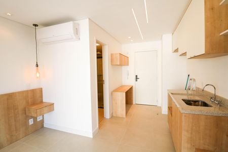 Studio de kitnet/studio para alugar com 1 quarto, 25m² em Santo Amaro, São Paulo