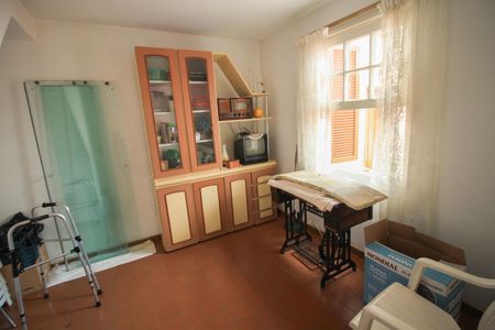 Casa à venda com 150m², 3 quartos e 2 vagas Casa à venda com 150m², 3 quartos e 2 vagasQuarto de Serviço