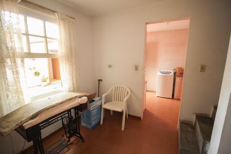 Casa à venda com 150m², 3 quartos e 2 vagas Casa à venda com 150m², 3 quartos e 2 vagasQuarto de Serviço