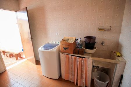 Casa à venda com 150m², 3 quartos e 2 vagas Casa à venda com 150m², 3 quartos e 2 vagasÁrea de serviço