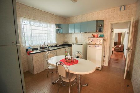 Cozinha de casa à venda com 3 quartos, 150m² em Água Rasa, São Paulo