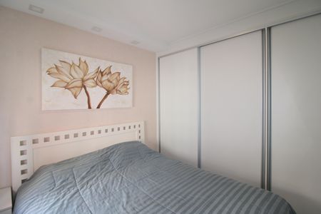 Apartamento à venda com 73m², 2 quartos e 1 vagaQuarto 2
