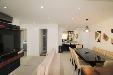 Apartamento à venda com 73m², 2 quartos e 1 vagaSala