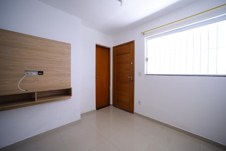 Sala de apartamento para alugar com 2 quartos, 54m² em Vila Guilhermina, São Paulo
