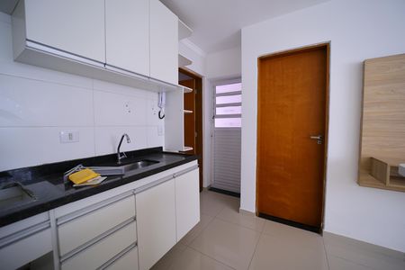 Cozinha de apartamento para alugar com 2 quartos, 54m² em Vila Guilhermina, São Paulo