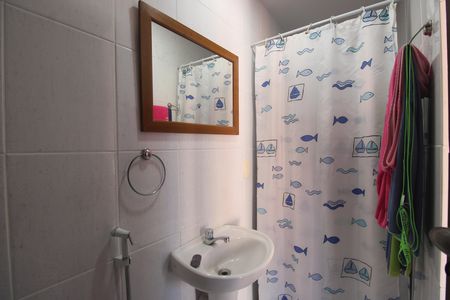 Casa de condomínio à venda com 181m², 3 quartos e 2 vagasTerraço - Banheiro