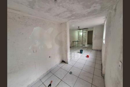Casa à venda com 3 quartos, 117m² em Vila do Castelo, São Paulo