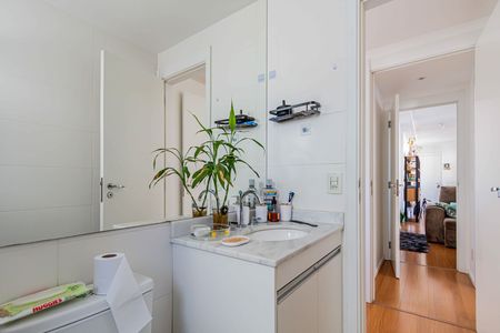 Apartamento à venda com 107m², 2 quartos e 2 vagas Apartamento à venda com 107m², 2 quartos e 2 vagasSuite 02 - Banheiro