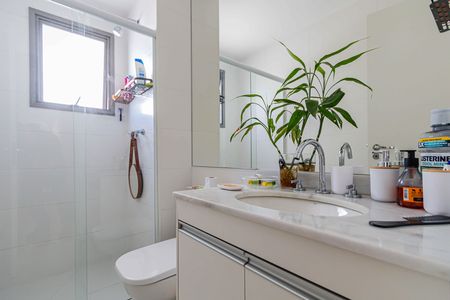 Apartamento à venda com 107m², 2 quartos e 2 vagas Apartamento à venda com 107m², 2 quartos e 2 vagasSuite 02 - Banheiro