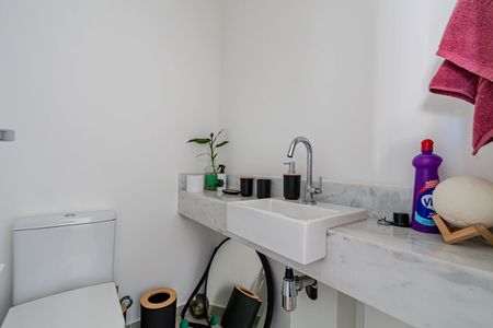 Apartamento à venda com 107m², 2 quartos e 2 vagas Apartamento à venda com 107m², 2 quartos e 2 vagasLavabo