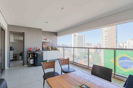 Apartamento à venda com 107m², 2 quartos e 2 vagas Apartamento à venda com 107m², 2 quartos e 2 vagasVaranda