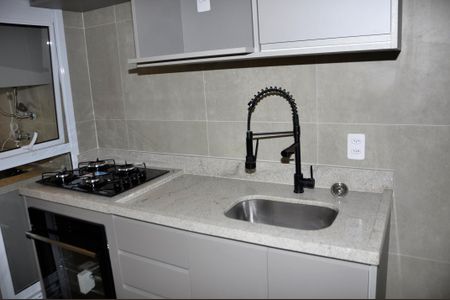 Cozinha de apartamento para alugar com 2 quartos, 70m² em Parque Sao Domingos, São Paulo