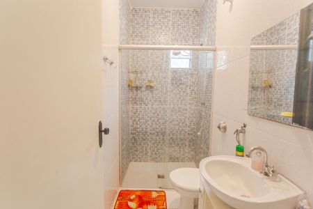 Casa para alugar com 120m², 2 quartos e 1 vaga Casa para alugar com 120m², 2 quartos e 1 vagaBanheiro Social