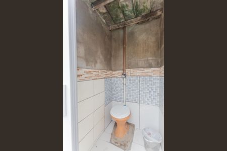 Casa para alugar com 120m², 2 quartos e 1 vaga Casa para alugar com 120m², 2 quartos e 1 vagaLavabo do Quintal/Piscina
